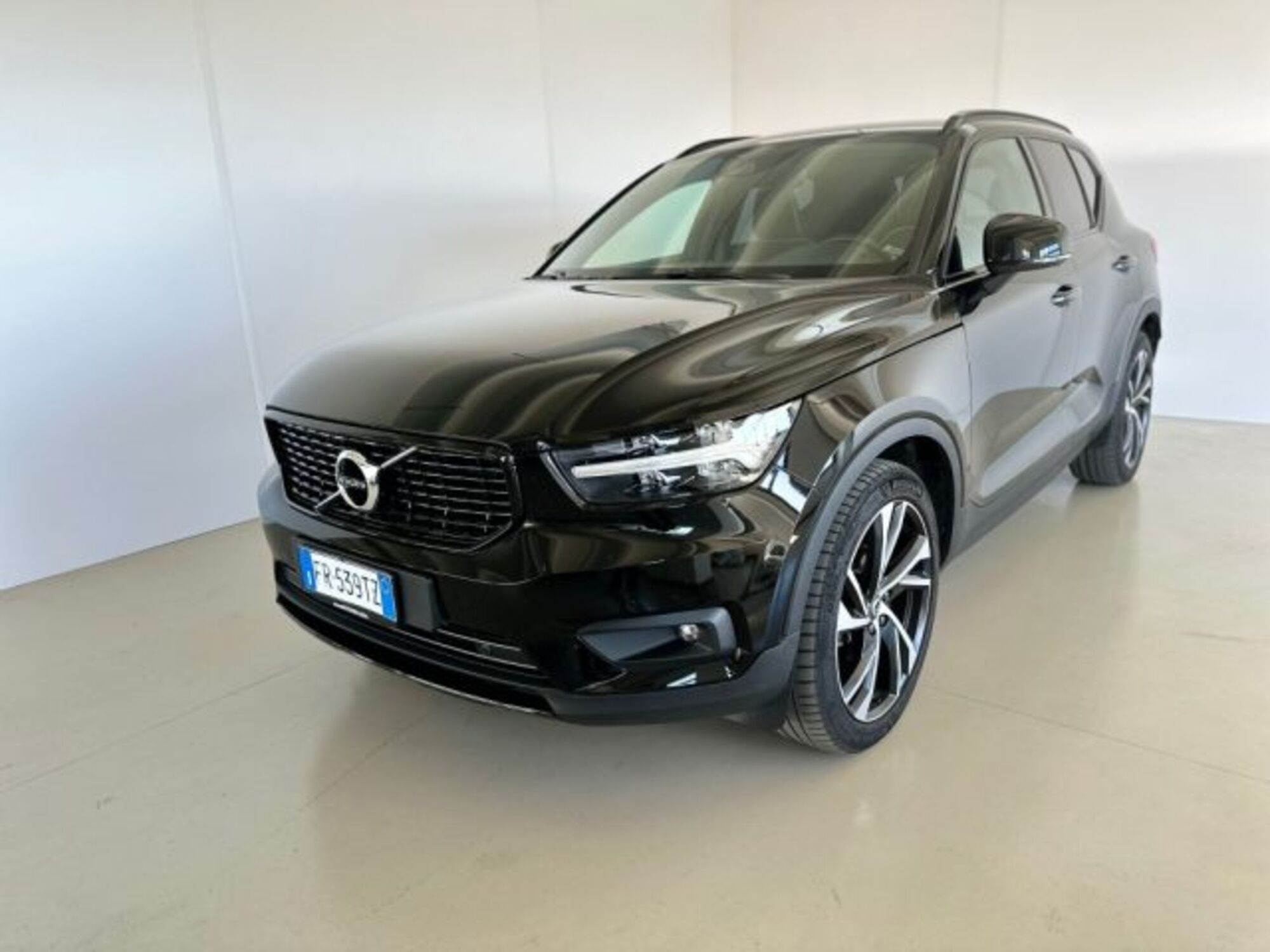 Volvo XC40 D4 AWD Geartronic R-design  del 2018 usata a Modena