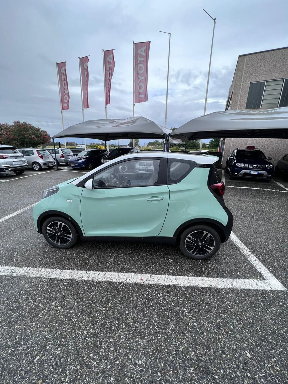 Dr dr 1.0 EV nuova a Milano (6)