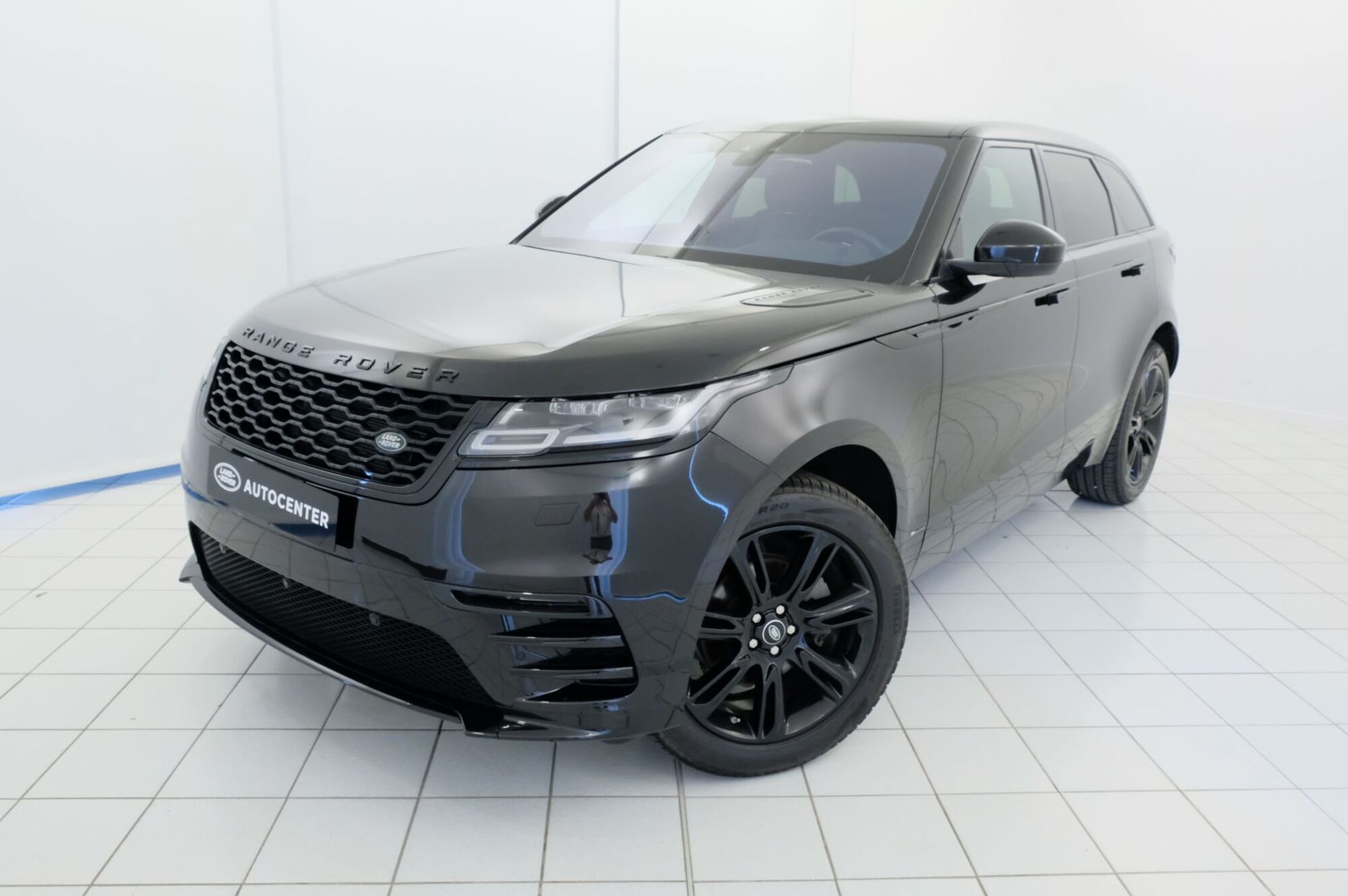 Land Rover Range Rover Velar 2.0D I4 240 CV R-Dynamic S  del 2020 usata a Castel d&#039;Ario