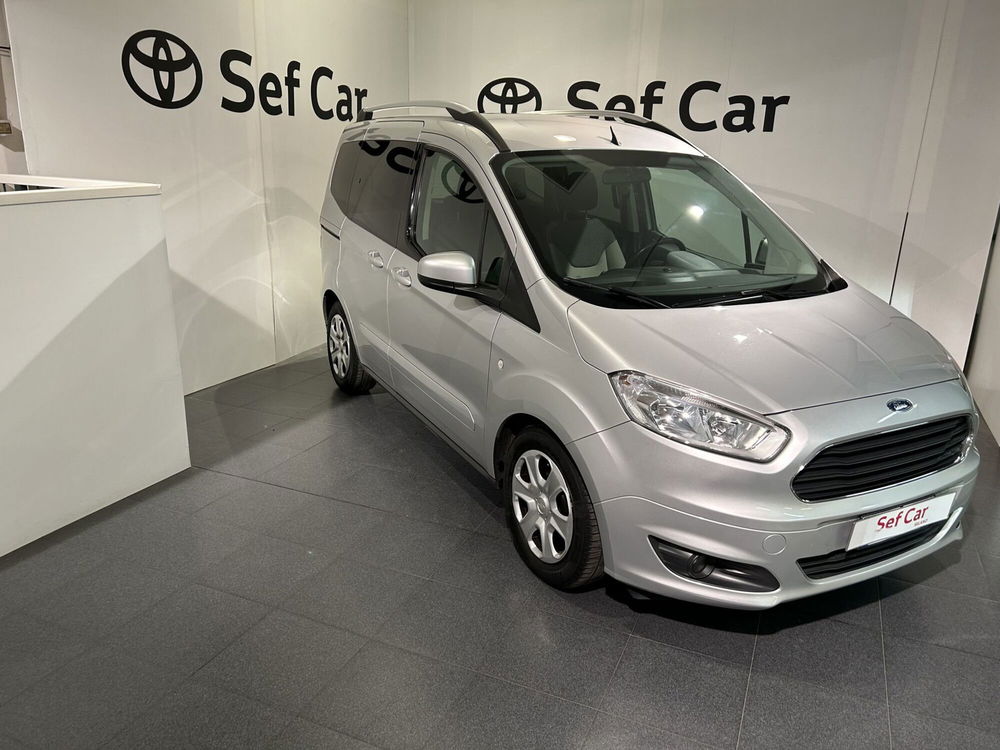 Ford Tourneo Courier usata a Milano (3)