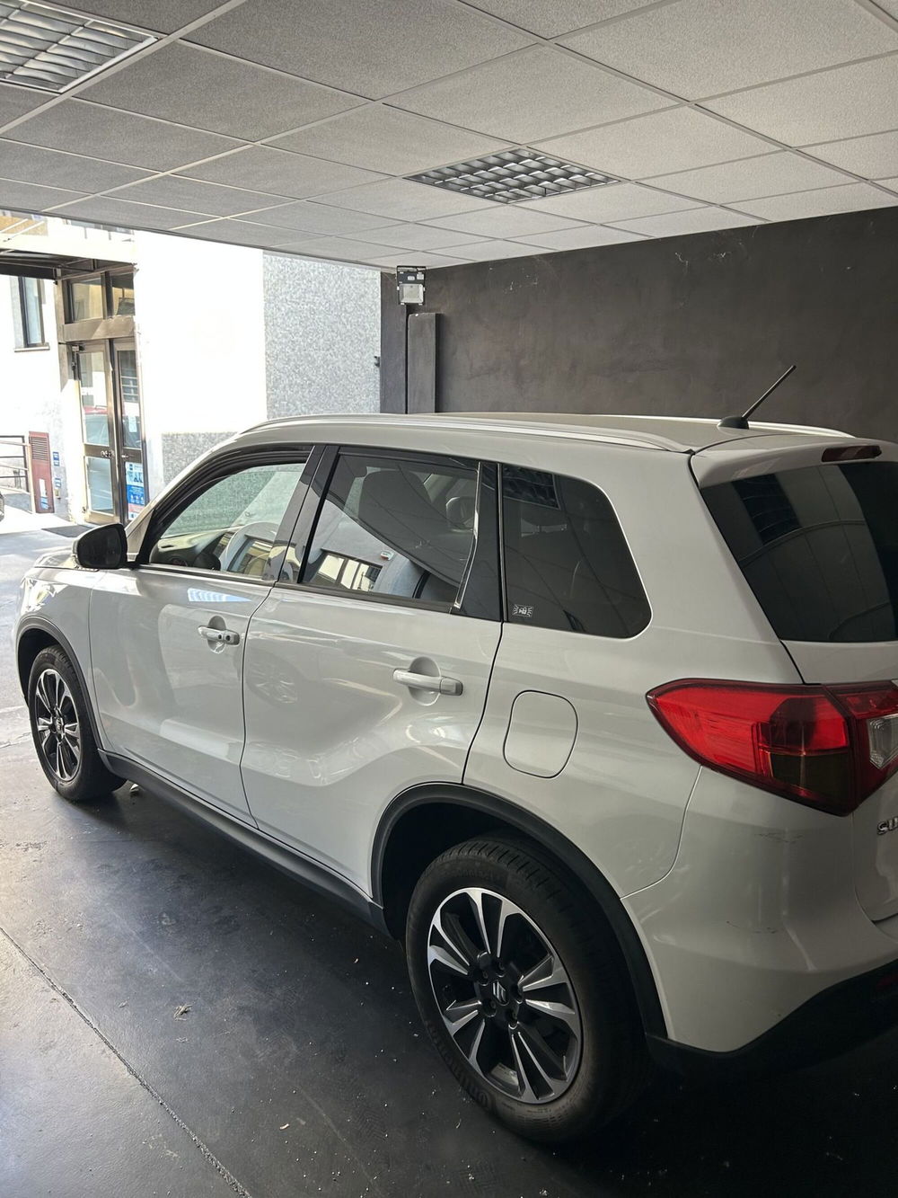 Suzuki Vitara usata a Milano (3)