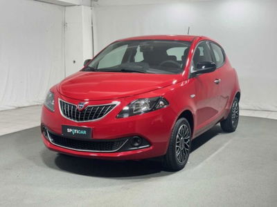 Lancia Ypsilon 1.0 FireFly 5 porte S&amp;S Hybrid Ecochic Silver  nuova a Caspoggio