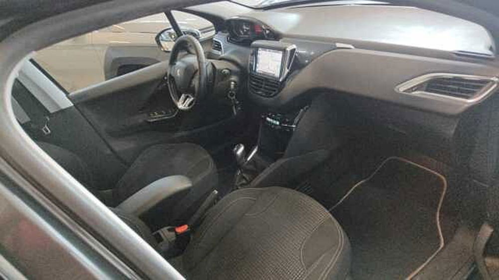 Peugeot 208 usata a Firenze (11)