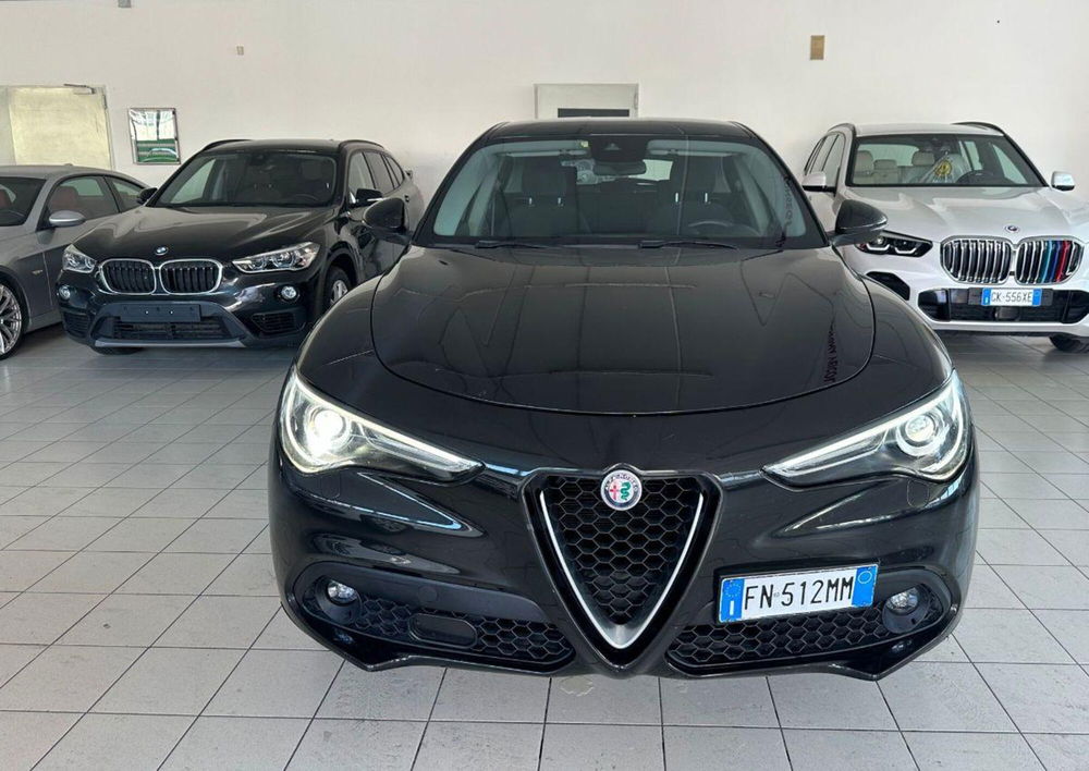 Alfa Romeo Stelvio usata a Napoli (3)