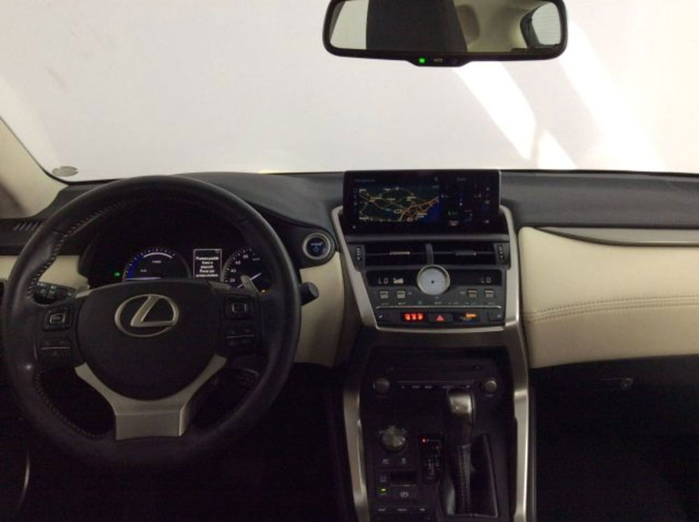 Lexus NX usata a Teramo (12)