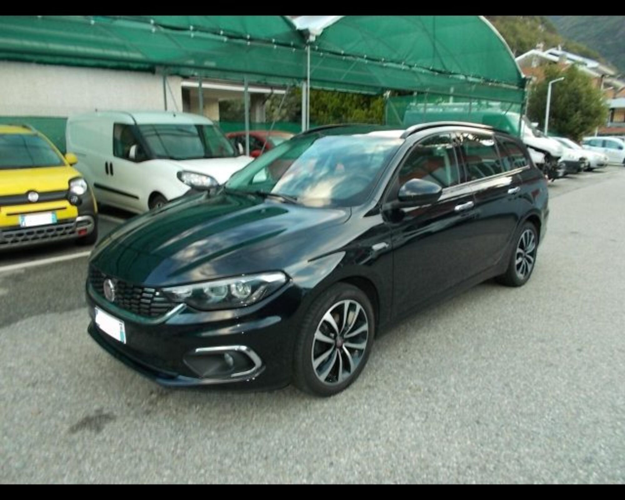 Fiat Tipo Station Wagon Tipo 1.6 Mjt S&amp;S DCT SW Lounge  del 2017 usata a Pont Saint Martin