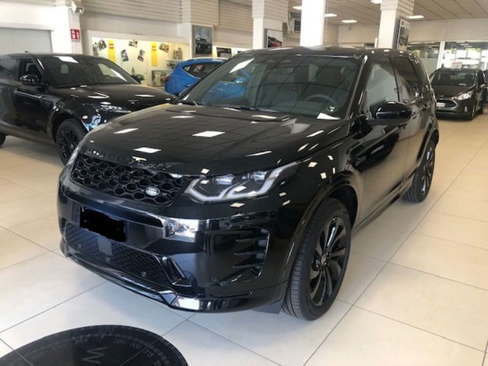 Land Rover Discovery Sport nuova a Milano