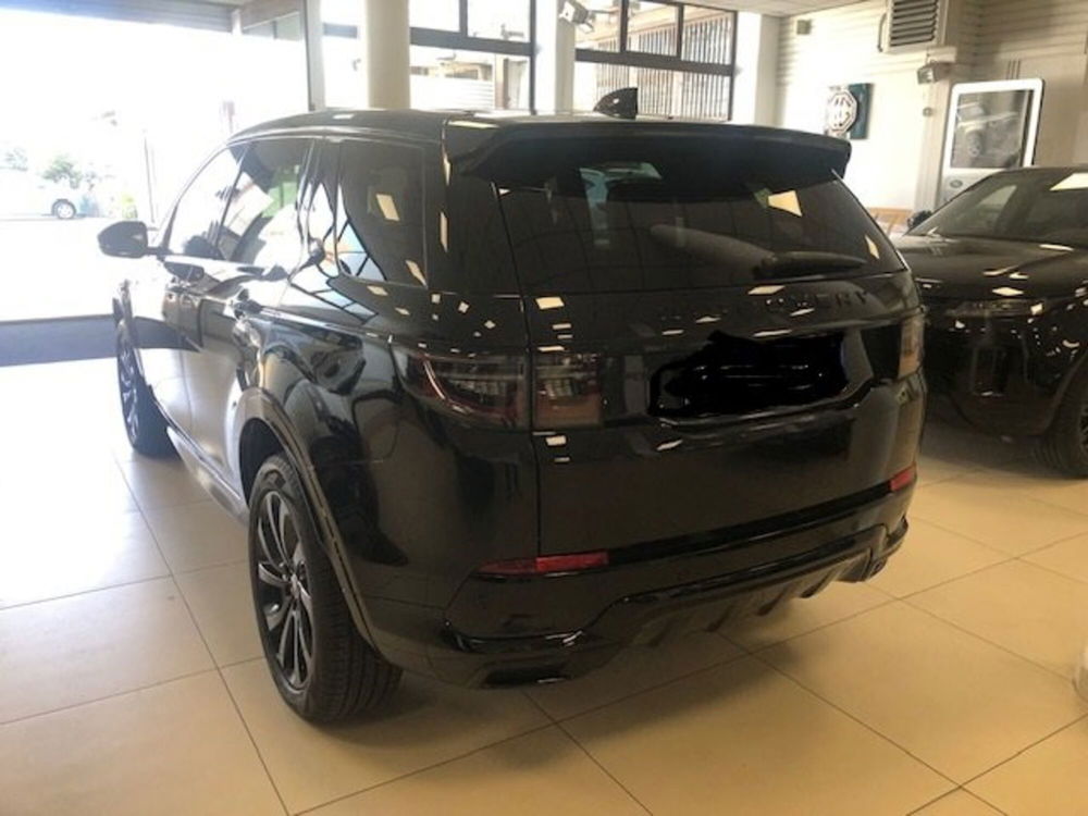 Land Rover Discovery Sport nuova a Milano (6)