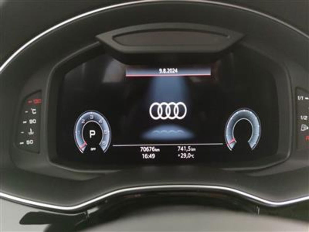 Audi Q8 usata a Bari (10)