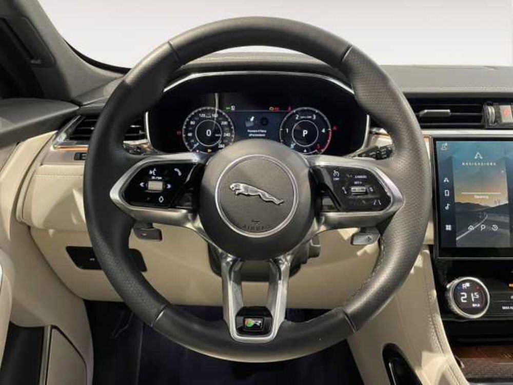 Jaguar F-Pace usata a Ravenna (14)