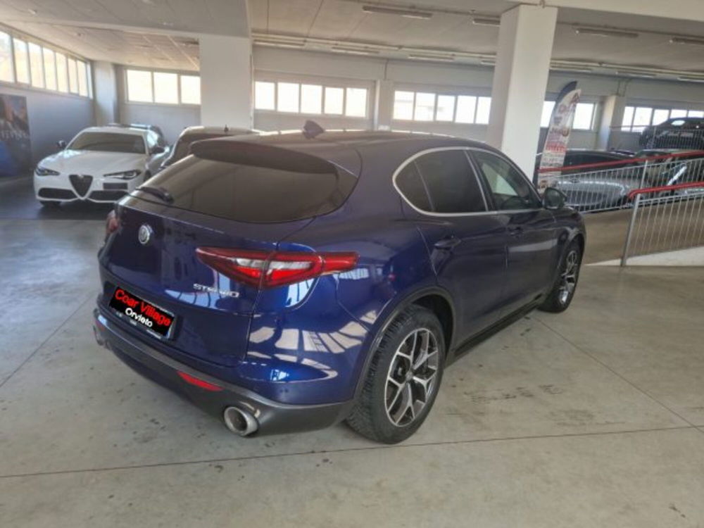 Alfa Romeo Stelvio usata a Terni (4)