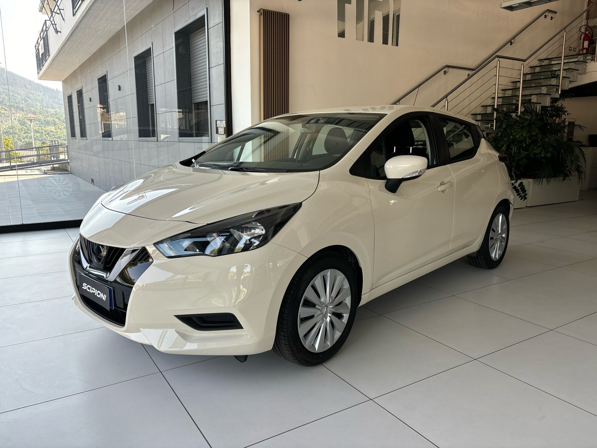 Nissan Micra IG-T 92 Xtronic 5 porte Acenta del 2023 usata a L&#039;Aquila