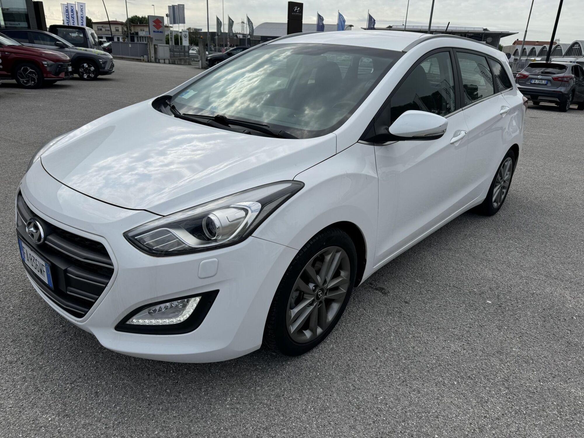 Hyundai i30 Station Wagon 1.6 CRDi 136 CV Style  del 2015 usata a Fiume Veneto