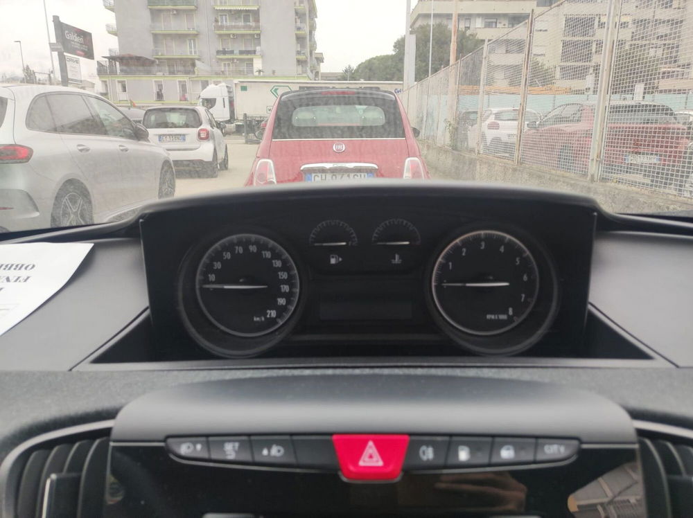 Lancia Ypsilon usata a Salerno (7)