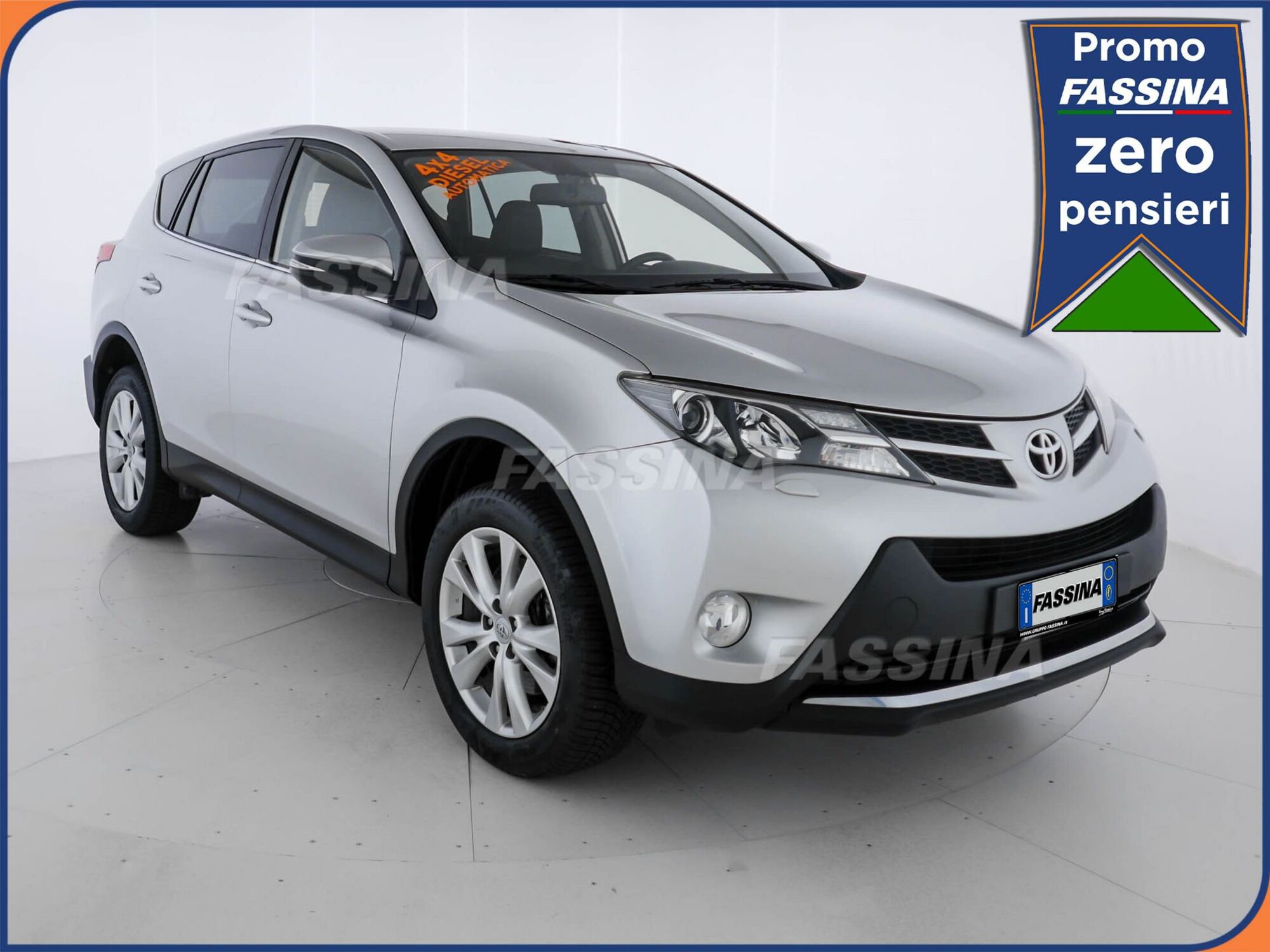 Toyota Rav4 D-CAT A/T 4WD Lounge del 2014 usata a Milano