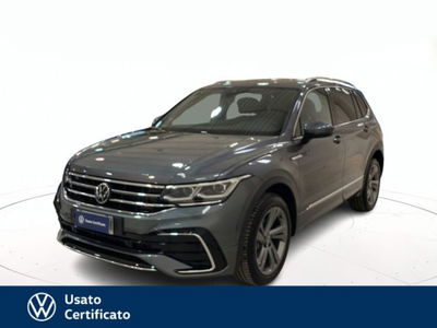 Volkswagen Tiguan Allspace 2.0 tdi R-Line 150cv 7p.ti dsg nuova a Arzignano