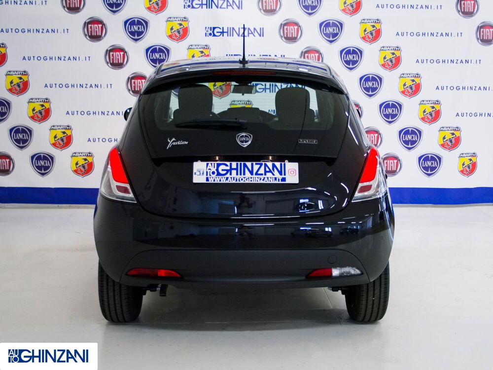 Lancia Ypsilon nuova a Bergamo (4)