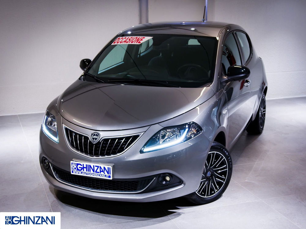 Lancia Ypsilon usata a Bergamo (2)