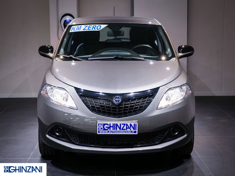 Lancia Ypsilon nuova a Bergamo (3)