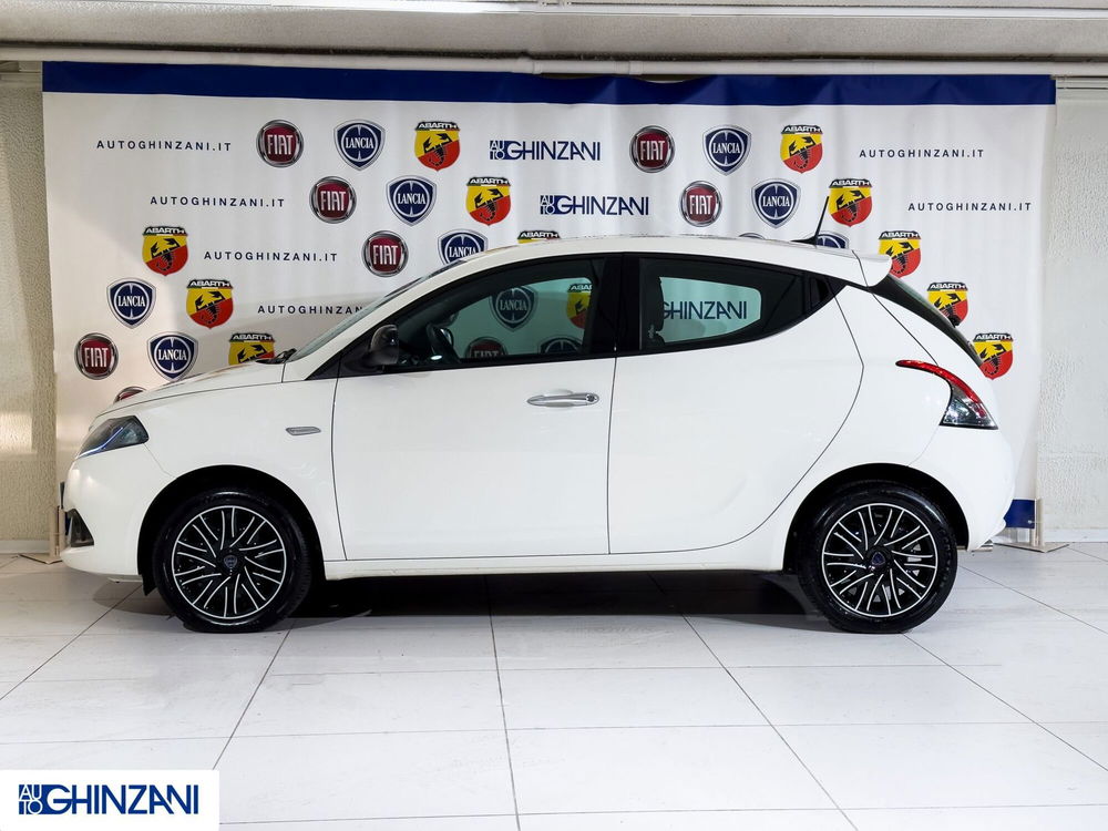 Lancia Ypsilon usata a Bergamo (4)