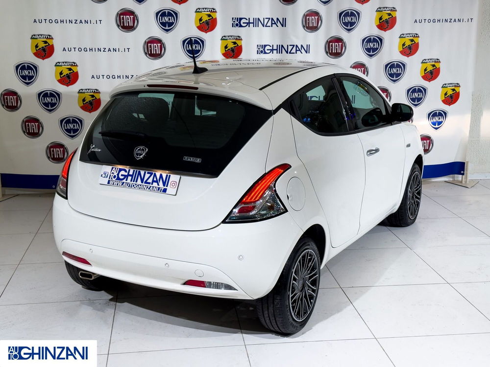 Lancia Ypsilon usata a Bergamo (7)