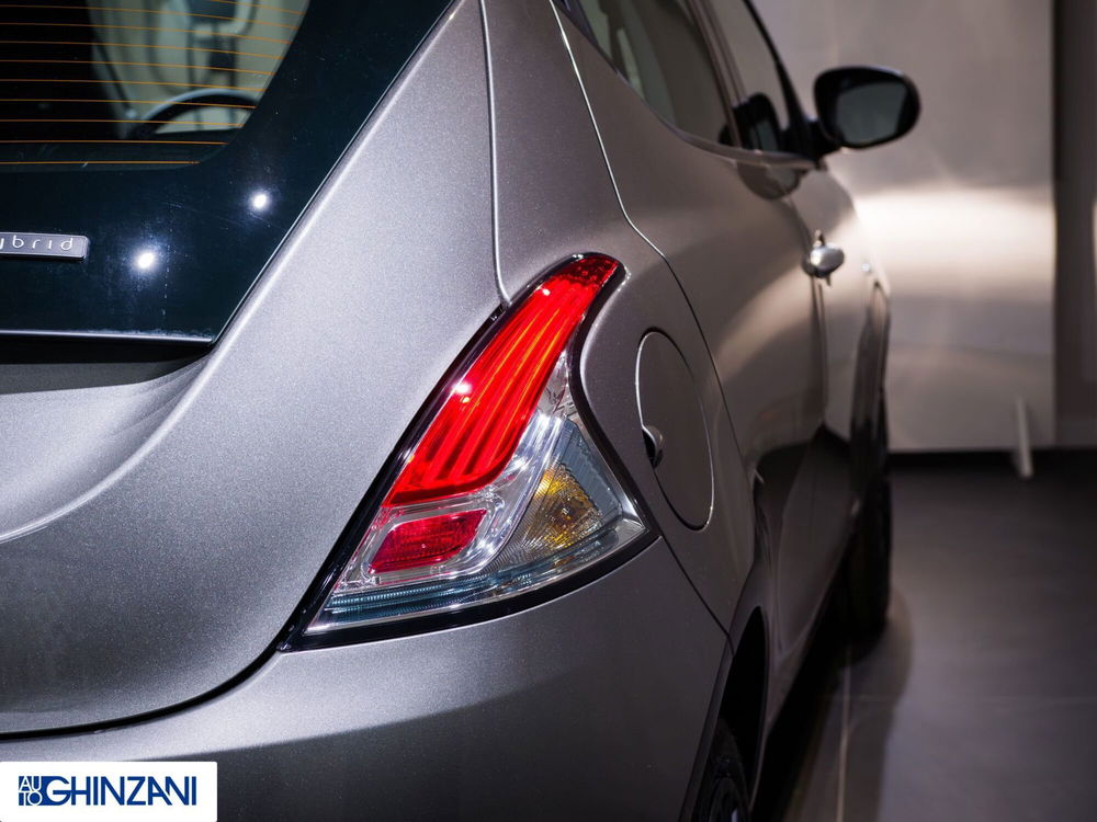 Lancia Ypsilon nuova a Bergamo (15)