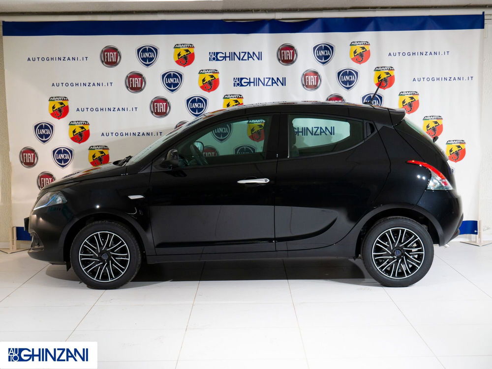 Lancia Ypsilon nuova a Bergamo (4)