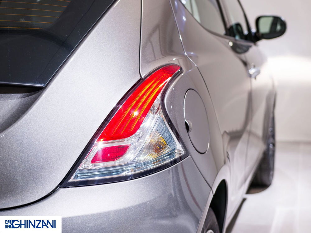 Lancia Ypsilon nuova a Bergamo (17)