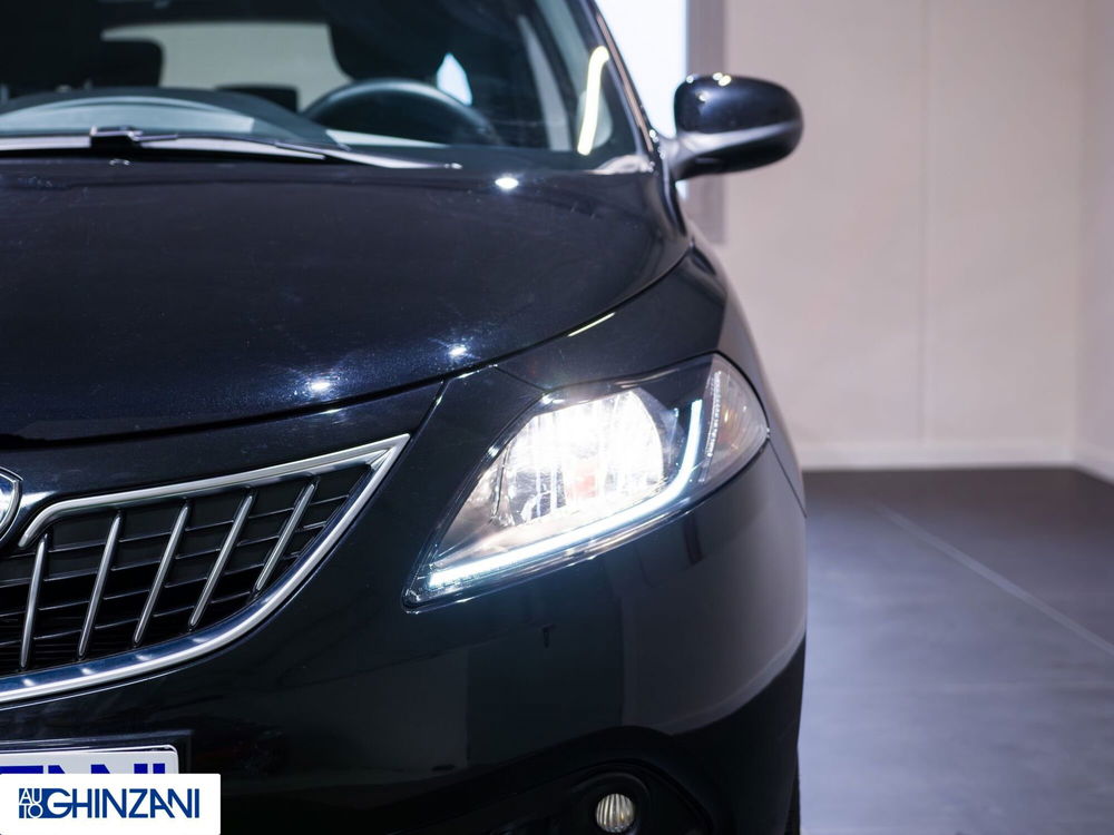 Lancia Ypsilon usata a Bergamo (14)