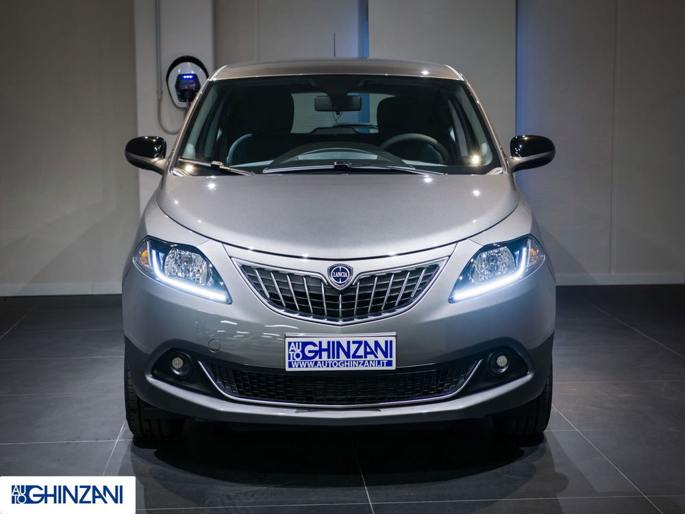 Lancia Ypsilon nuova a Bergamo (3)