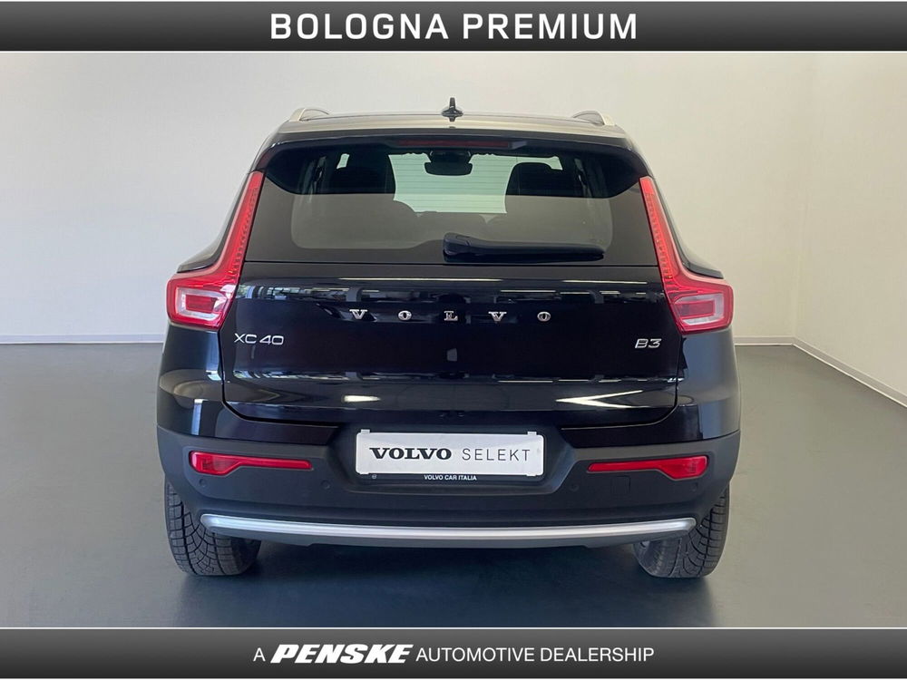 Volvo XC40 usata a Bologna (7)