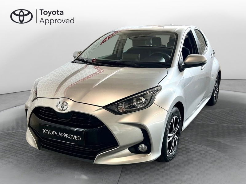 Toyota Yaris 1.0 5 porte Active  del 2022 usata a Prato