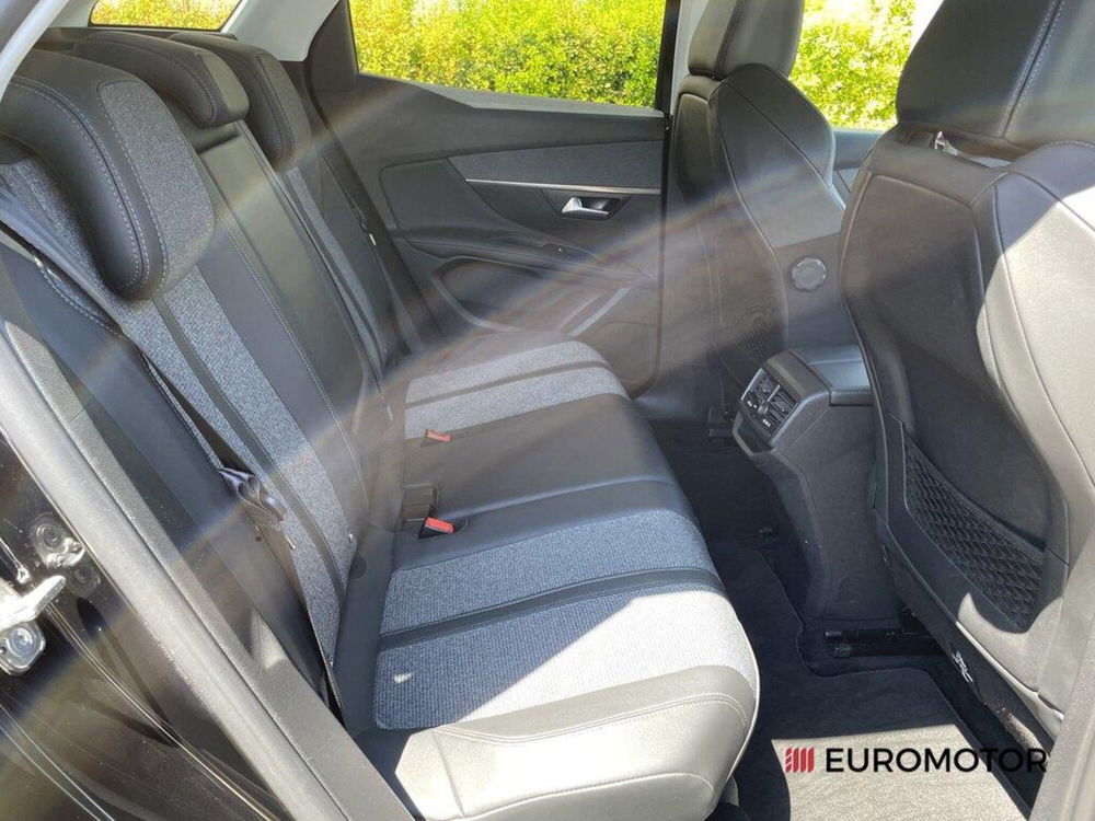 Peugeot 3008 usata a Bari (11)