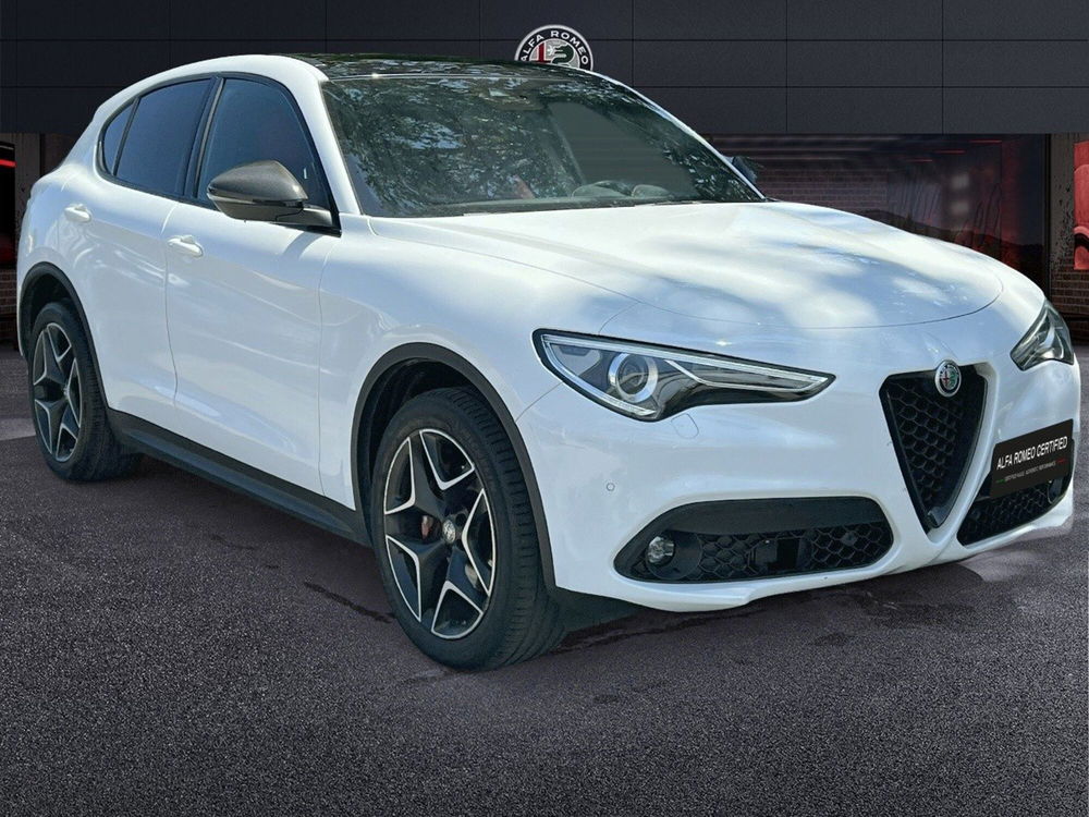 Alfa Romeo Stelvio usata a Pescara (2)