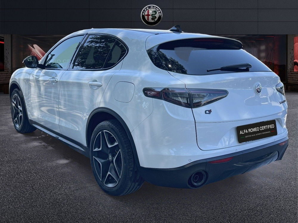 Alfa Romeo Stelvio usata a Pescara (5)