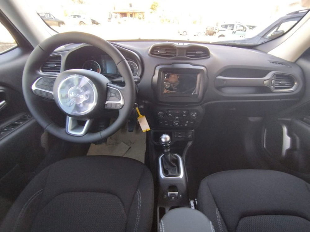 Jeep Renegade nuova a Arezzo (11)