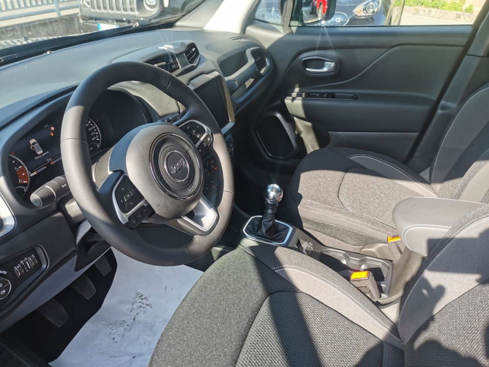 Jeep Renegade nuova a Arezzo (8)