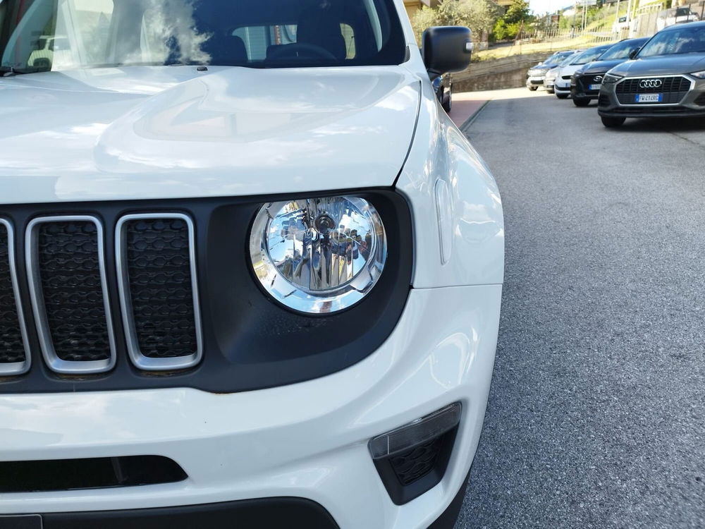 Jeep Renegade nuova a Arezzo (7)