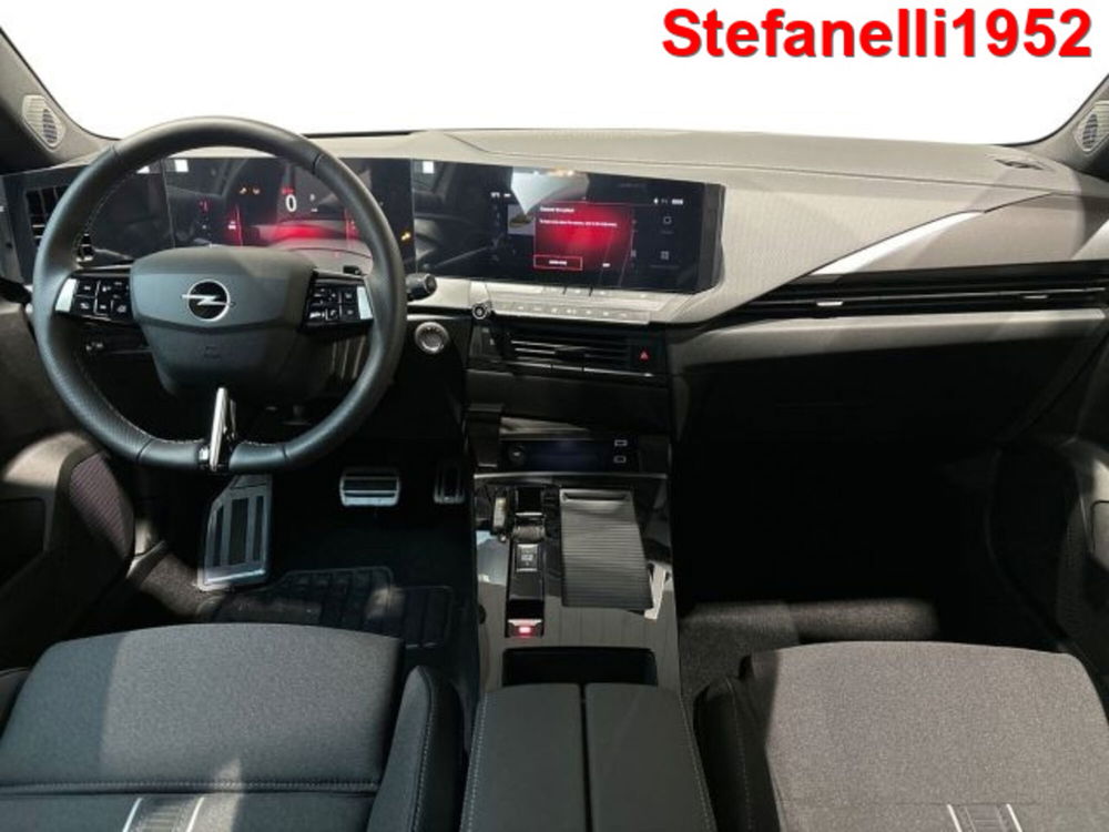 Opel Astra nuova a Bologna (13)