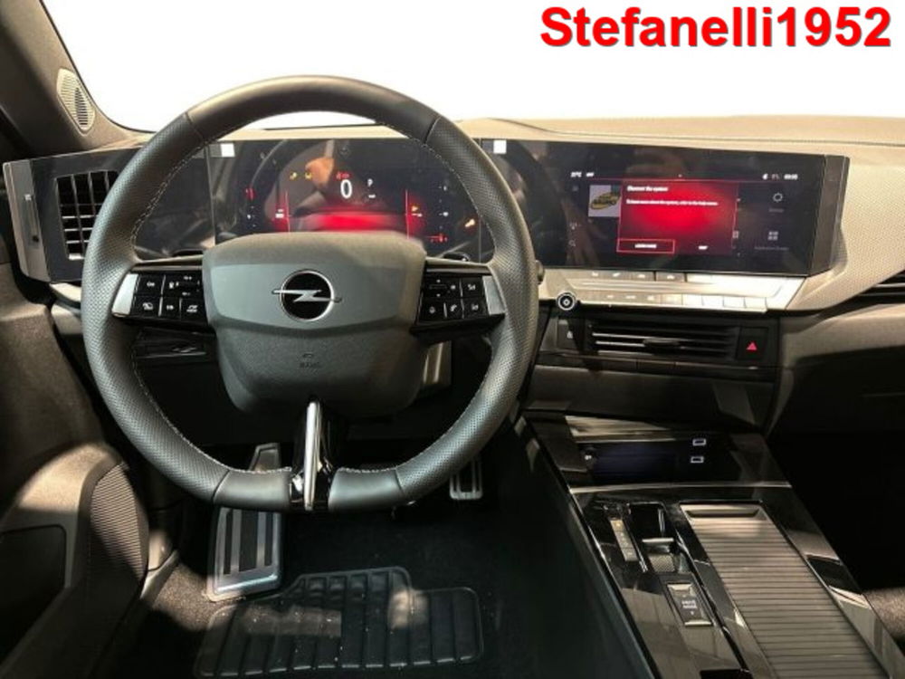 Opel Astra nuova a Bologna (14)