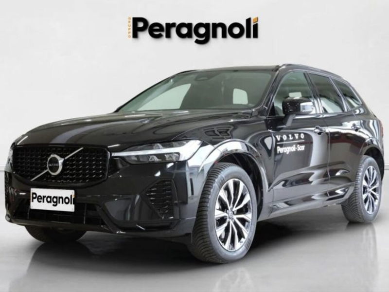 Volvo XC60 B4 (d) AWD automatico Plus Dark del 2023 usata a Firenze