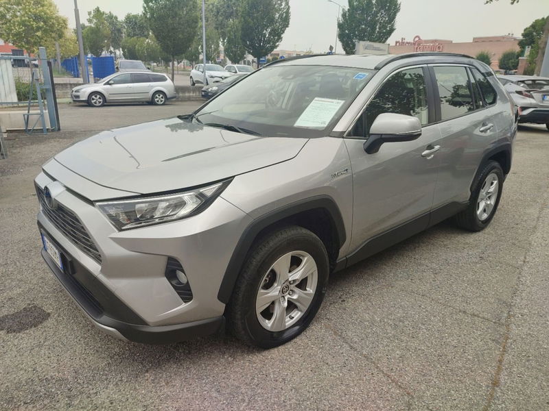 Toyota Rav4 HV (218CV) E-CVT 2WD Active  del 2021 usata a Mirandola