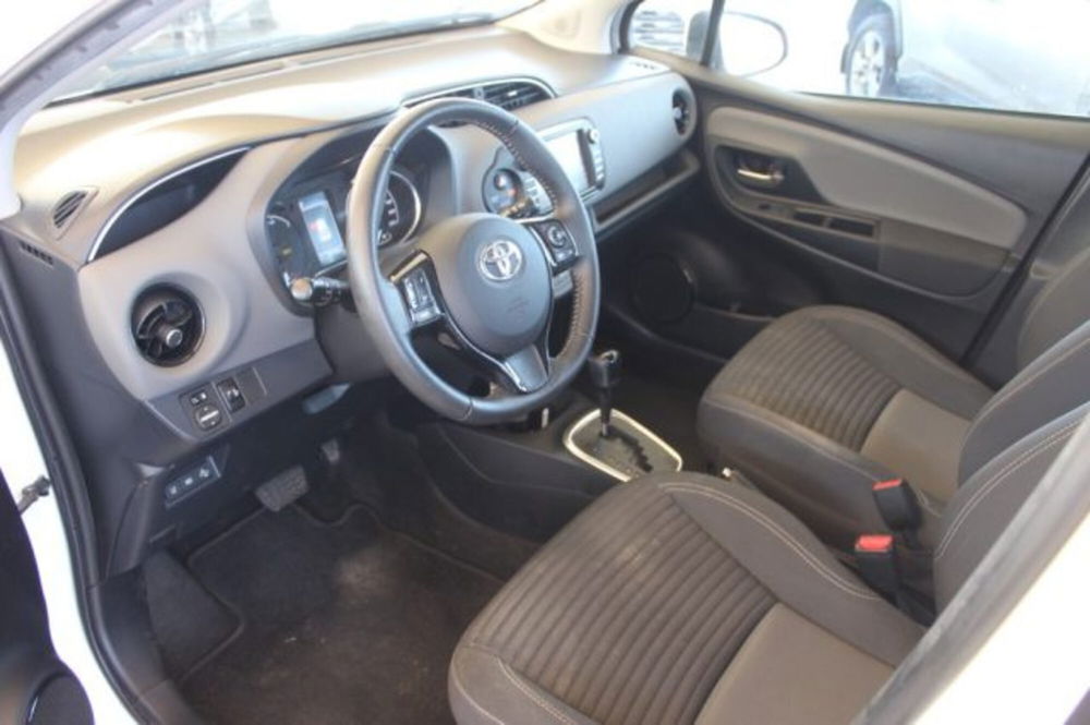 Toyota Yaris usata a Roma (12)