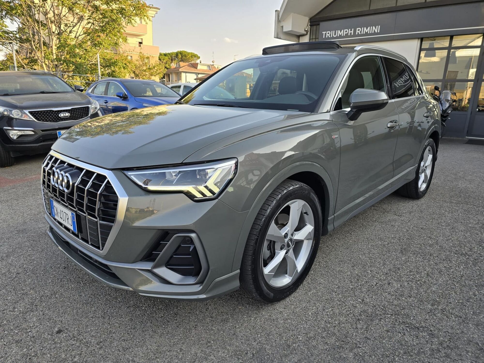 Audi Q3 35 TDI quattro S line edition  del 2019 usata a Rimini