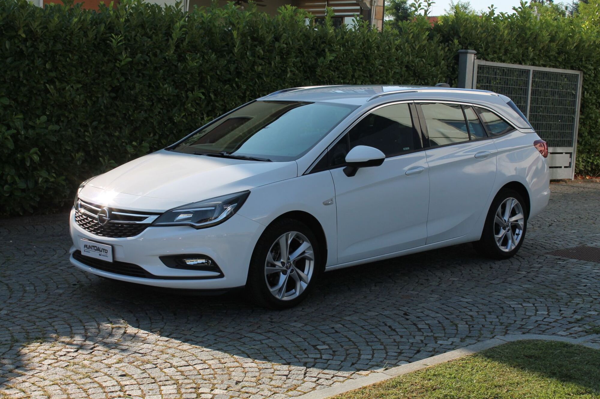 Opel Astra Station Wagon 1.6 CDTi 110CV Start&amp;Stop Sports Innovation  del 2017 usata a Cuneo