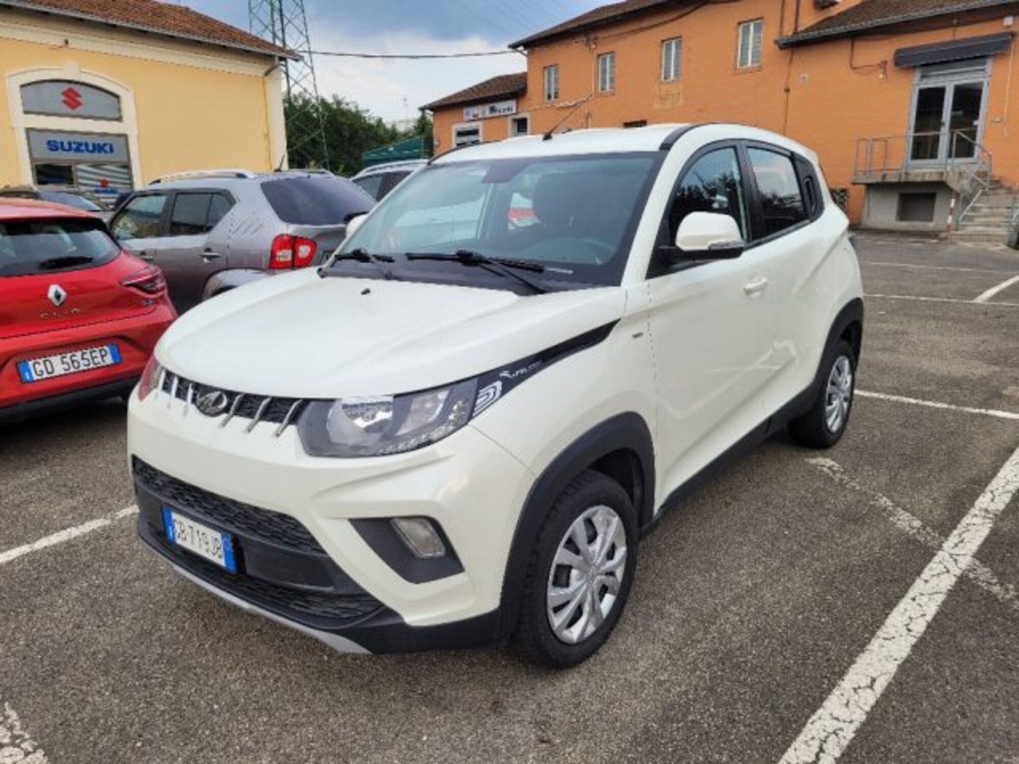 Mahindra KUV100 KUV100 1.2 K6+ m-bifuel del 2020 usata a Bologna