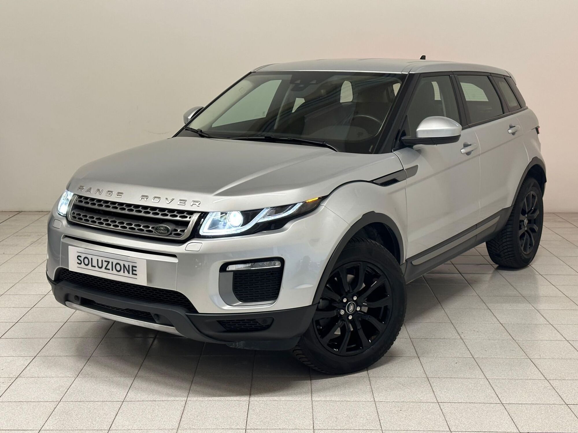 Land Rover Range Rover Evoque 2.0 TD4 150 CV 5p. SE Dynamic  del 2016 usata a Novara