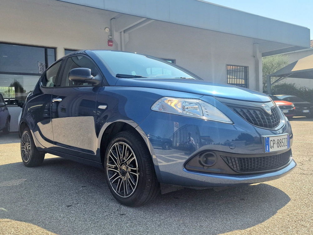 Lancia Ypsilon usata a Varese (3)