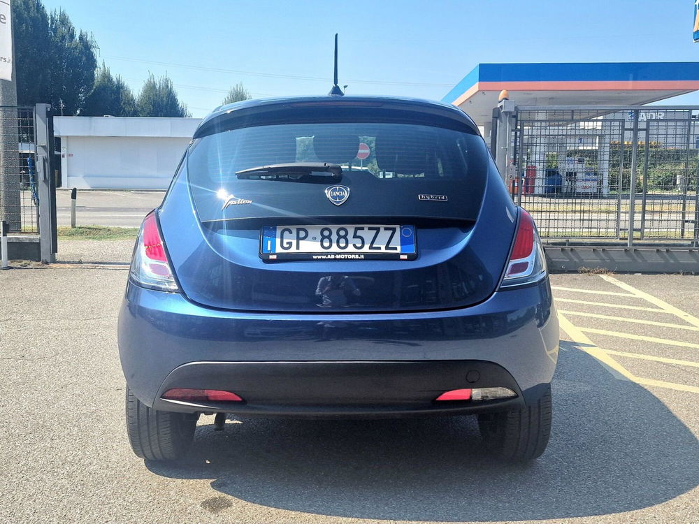 Lancia Ypsilon usata a Varese (6)