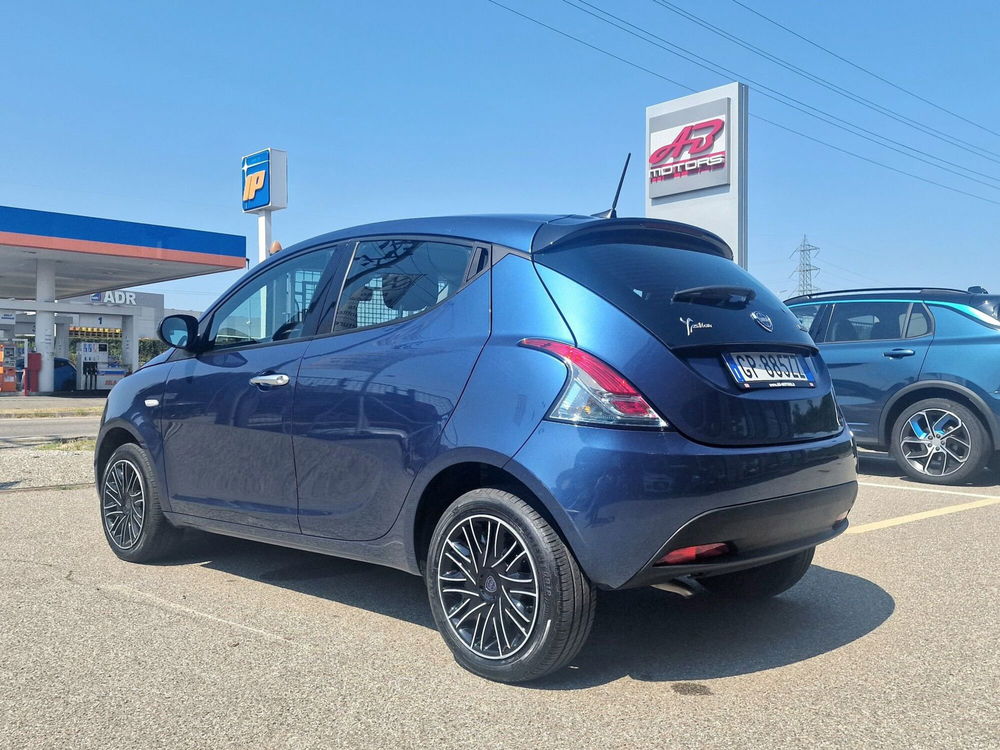 Lancia Ypsilon usata a Varese (7)